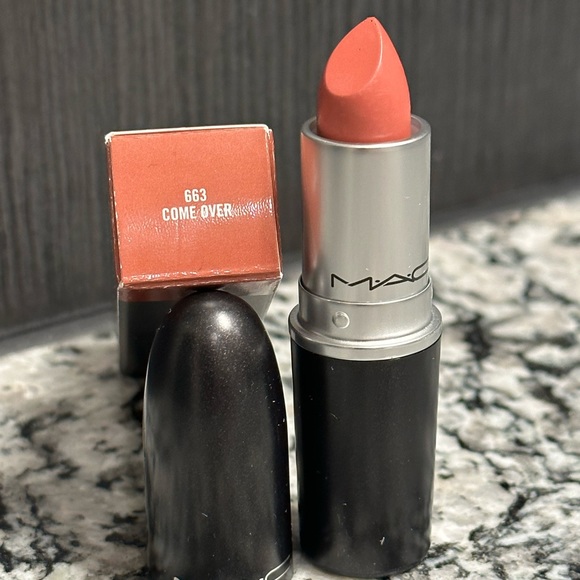 Mac Matte Lipstick Come Over #663 - Picture 3 of 4